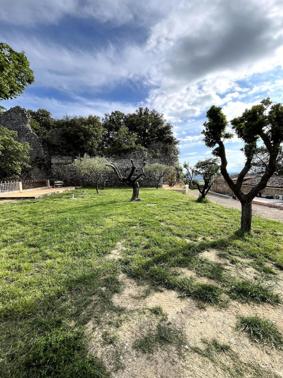 Le Castellas - Gite En Pleine Nature Montmirat Exterior photo