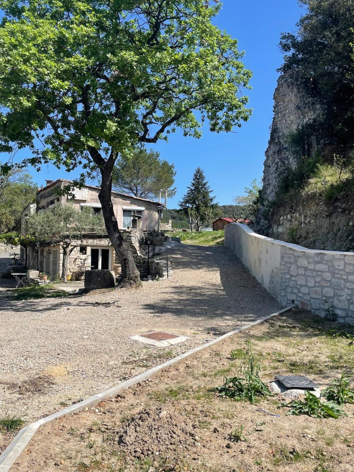 Le Castellas - Gite En Pleine Nature Montmirat Exterior photo